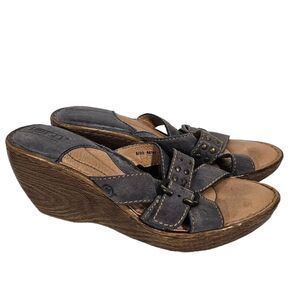 Born gray slip on wedge womens sandals sz 8